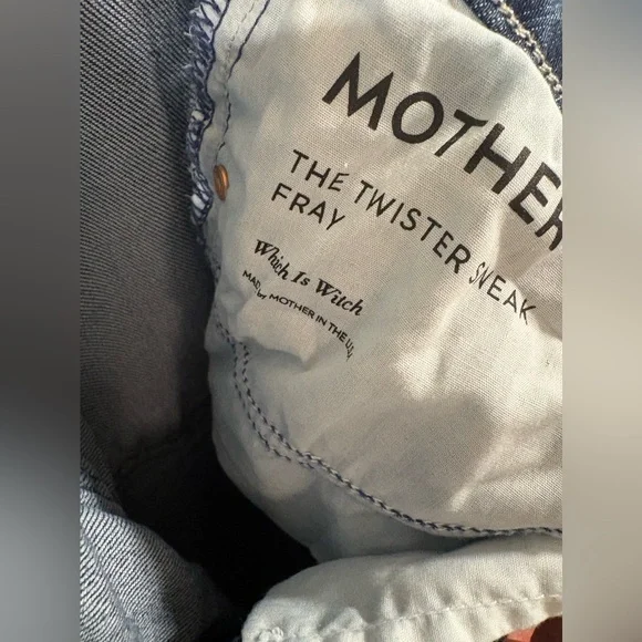 MOTHER The Twister Sneak Fray High-Rise
Wide-Leg Jeans Which is Witch 25 - Picture 7 of 8
